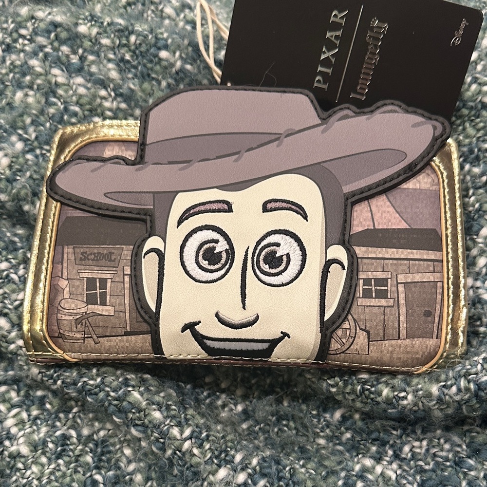 Toy Story Woody Hard Tag Loungefly puppet flap Wallet with Gold Trim